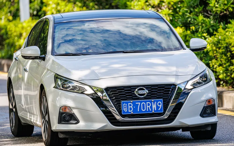 Sedan rental class